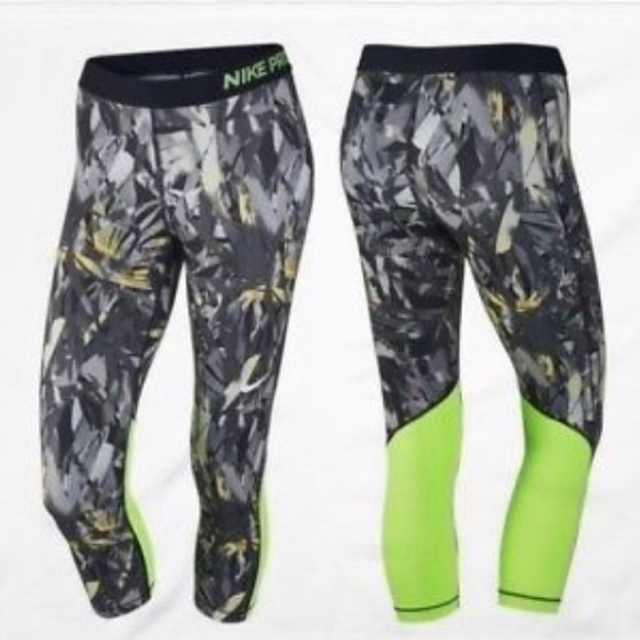 Nike Pro Cool Capri - Picture 1 of 4